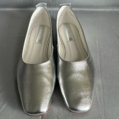 Franco Sarto L-Vana, Silver Sy Silver Ballet Flat Size 9 1/2 Shoes For All Occasions Church Or Wedding’s Comfortable Brand New. Shoes Never Been Worn. Metallic Flats For Formal Occasions, Medium Width Flat Heel Synthetic Court Shoes, Medium Width Flat Heel Court Shoes, Medium Width Synthetic Court Shoes With Flat Heel, Synthetic Flat Heel Court Shoes, Silver Flat Shoes, Silver Ballet Flats, Silver Flats, Franco Sarto Shoes