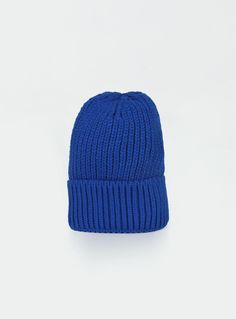 Knit beanie  100% acrylic  Foldable brim  Thick knit material  Pinched top  Good stretch Best Stretches, Princess Polly, Everyday Accessories, Good Stretches, Knitting Materials, Winter Accessories, Online Accessories, Knit Beanie, Cobalt Blue