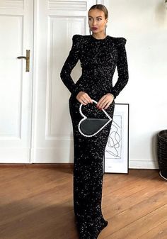 Backless Dress Black, Mini Robes, Sequin Maxi, Sequin Maxi Dress, Backless Maxi Dresses, Black Evening Dresses, Maxi Gowns, Party Gowns, Black Sequins