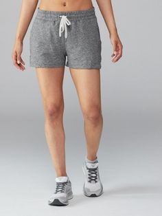 Push your limits from the track to the squat rack in the women's Vuori Halo Performance shorts. Made from a stretchy knit fabric  they wick moisture and keep you comfortable from warm up to cool down. Sporty Athletic Shorts With Comfort Waistband For Workout, Gray Relaxed Fit Activewear Shorts, Athleisure Athletic Shorts With Comfort Waistband, Athleisure Athletic Shorts With Comfort Waistband For Workout, Athleisure Athletic Shorts With Comfort Waistband For Loungewear, Sportswear Shorts With Comfort Waistband For Workout, Sportswear Workout Shorts With Comfort Waistband, Gray Relaxed Fit Athletic Shorts For Athleisure, Workout Sportswear Shorts With Comfort Waistband