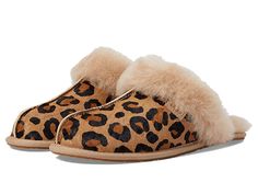 UGG Scuffette II Water-Resistant Slipper - Women's Slippers : Natural 1 : The UGG&,#174, is a wonderful house or travel slipper with minimal, yet plush styling. Silkee suede uppers with a plush sheepskin collar. Center seam at vamp with a round toe. Easy slip-on style slipper. Soft and plush sheepskin linings. Soft 17mm sheepskin insole. Durable molded rubber outsole is suitable for indoor and light outdoor use. Please Note: Slight dye transfer may occur with darker colored sheepskin during firs Winter Slip-on Slippers With Faux Fur Trim, Sheepskin Slip-on Slippers For Fall, Shearling Slip-on Slippers With Faux Fur Lining, Casual Sheepskin Slippers For Fall, Indoor Shearling Slippers With Faux Fur Lining, Cozy Shearling Slip-on Slippers, Ugg Scuffette Slippers, Ultra Mini Boots, Slippers Ugg