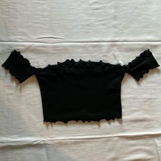 Heart & Hips Crop Top Size: Medium (Fits A Small) Color: Black Top Never Worn. Does Not Have Tags. Excellent Condition. Super Cropped. Carefully Look At All The Pictures For Full Description! Black Cropped Edgy Tops, Edgy Black Crop Top For Summer, Black Crop Top, Black Crop, Black Crop Tops, Black Top, Crop Top, Womens Tops, Size Medium