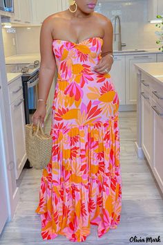 Olivia Mark - Stylish Green and Yellow Patchwork Fold Off the Shoulder Strapless Dress for Sophisticated and Fashionable Women Vestidos Color Rosa, Turquoise Print, Stylish Celebrities, Dress Sleeve Length, Ankle Length Dress, Bandeau Dress, Strapless Maxi, Straight Dress, Pleated Maxi Dress