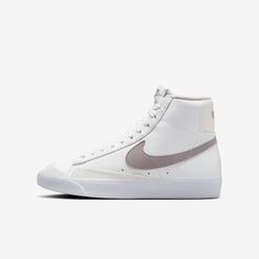 The Nike Blazer Mid '77 channels the old-school look of Nike basketball with a vintage midsole finish. Throwback style with modern materials means you can run, skip and jump in comfort. Nike Blazer Mid 77, Nike Blazers Mid, Nike Blazer Mid, School Looks, 11th Birthday, Blazer Mid, Jump In, Wind Breaker, Nike Basketball