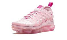 Air Vapormax Plus WMNS FZ3614 686 Nike Vapormax Women, Foams Shoes, Foam Shoes, Pink Nike Shoes, Air Vapormax Plus, Nike Air Vapormax Plus, Nike Vapormax, School Makeup, Air Max Women