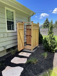 cedar outdoor shower with stone walkway Outdoor Shower Kits, Patio Inspiration, Shower Enclosures, Shower Kits