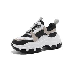 Chunky Thick Sole Snickers - All Things Rainbow Chunky Platform Sneakers, Dad Shoe, Comfortable Running Shoes, Mesh Heels, Moda Retro, Black And White Shoes, Chunky Shoes, Dad Shoes, Casual Running Shoes