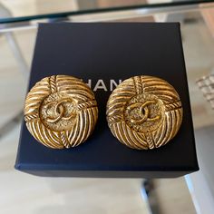 Vintage Chanel Earrings. 100% Authentic. Rare Designer Clip-on Round Earrings, Designer Round Clip-on Earrings, Designer Yellow Gold Clip-on Earrings For Evening, Luxury Clip-on Earrings, Designer Clip-on Earrings For Anniversary, Designer Round Earrings For Formal Occasions, Luxury Gold Clip-on Earrings, Designer Earrings For Anniversary, Designer Anniversary Earrings