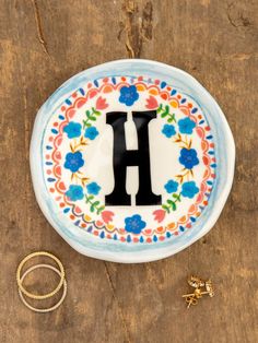 Initial Trinket Dish|H-view 1 Hand Painted Trinket Dish, Ring Dish Clay, Pottery Trinket Dish, Trinket Dish Painting Ideas, Rainbow Coffee, Friends Coffee Mug, Artsy Photography, Ceramic Tray, Natural Life