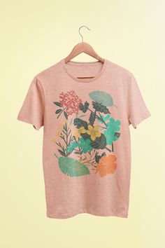 "Check out or latest vintage inspired floral print shirt. It's placed on a heather peach colored shirt with a super soft ringspun cotton and a hint of polyester for that perfect amount of stretch. We love creating botanically inspired clothing. Take a look at some more here: https://www.etsy.com/shop/NarwoodClothier?ref=simple-shop-header-name&listing_id=944627116&section_id=32733757 OUR SHIRTS ARE PRETTY GREAT, no really :) ✔ ALL SHIRTS are super soft and comfy. We're really picky about selecti Botanical Shirt, Vintage Botanical Prints, Floral Print Shirt, Vintage Floral Print, Flower Shirt, Vintage Botanical, Botanical Print, Graphic Shirt, Floral Shirt