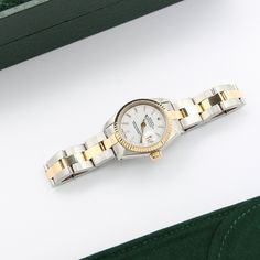 Released in 1945, the Datejust is Rolex’s longest standing collection and was created to commemorate the company's 40th anniversary. Unlike other Rolex watches, the Datejust was not designed for a specific activity or environment and simply exists as a smart, reliable timepiece. Pioneering for its time, the Datejust was the first self-winding watch to feature a date display window and also the first Rolex watch to use the Jubilee bracelet design. Combined with the tried and true Oyster case, the Rolex Watches Women, Rolex Women, Patek Philippe Nautilus, Breitling Navitimer, Pre Owned Rolex, Rolex Day Date, Audemars Piguet Royal Oak, Rolex Gmt, Rolex Daytona