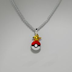 Håndlavet vare


Materialer: Sølv


Pokemon Pikachu Charm. Denne søde lille Pikachu venter bare på at hoppe på dit armbånd. En yndig charme til modepigen.
Denne smukke perle vil tilføje et særligt touch til din armbåndskreation.
 
FUNKTIONER:

* ægte .925 sterling sølv

* charme til armbånd eller halskæde

* passer til Pandora armbånd

* Kompatibel med de fleste større mærker



PLEJE INSTRUKTIONER:

1. Undgå kontakt med alle væsker og kemikalier, såsom parfume, havvand, mayonnaise, ammoniak, Silver Pokemon, Pikachu Pikachu, Manik Manik, Pandora Armband, Korat, Bracelet Pandora, Detailed Necklace, Pokemon Pikachu, Silver Charm Bracelet