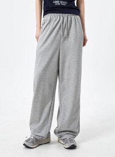 Color Wide Leg Sweatpants CM310 Cute Sweatpants Outfit For School, Sweatpants Outfits For School, Fire Clothes, Cute Sweatpants Outfit, Cute Sweatpants, Polo Team, Sweatpants Outfit, Wide Leg Sweatpants, Mens Sweatpants