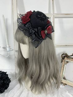 The price is for a mini hat only, others are not included. Tiny Hats, Goth Stuff, Mini Hat, Gothic Accessories, Gothic Steampunk, Elegant Floral, Headpiece, Floral Design, Black And Red