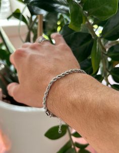 Selling a high-quality twisted rope bracelet made of stainless steel. -High quality stainless steel -Adjustable -Water resistant Rounds off every outfit and makes a great gift :) Gift For Him Birthday, Adjustable Jewelry, Bracelet Silver, Chain Link Bracelet, Bracelet Making, Gift For Him, Chain Link, Rope Bracelet, Favorite Jewelry