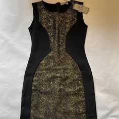 Black And Gold Sleeveless Dress Back Of Dress- All Black Size M Nwt Zara Short Dress, Navy Blue Maxi Dress, Blue Shift Dress, Lace Pink Dress, Dress Back, Ruched Bodycon Dress, Dress The Population, Sleeveless Sheath Dress, Striped Maxi Dresses