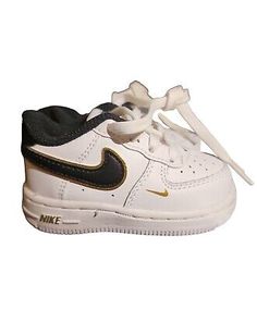 Nike Air Force 1 Lv8, Baby Outfits, Black Metallic, Toddler Sizes, Nike Air Force 1, Air Force 1, Metallic Gold, Nike Air Force, Baby Accessories