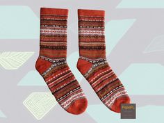 Alpaca Socks incredibly soft and warm, alpaca blend socks in fantastic colors. BUY 2 PAIR    PRICE  USD 68  ( USD 34 per pair) See the images for the colors and options Available in 3 sizes S = Shoe Sizes US 5.5 - 7 EU 36 - 38  M = Shoe Sizes US 7 - 8.5 EU 38 - 40   L =  Shoe Sizes US 8.5  -  10.5  EU  40 - 42    Product code : 37-1001-19 Material:  alpaca blend 60% Alpaca - 30% merino wool - 10% lycra spandex Weight: 0.1 kg  / 0.22 Lbs Price including shipping by Serpost del Peru, delivery by t Warm Alpaca Hat One Size, Warm Alpaca Beanie, Capote Coat, 100% Peruvian Alpaca Sweater Women, Alpaca Stuffed Animal, Cozy Hand-knitted Alpaca Scarves, Open Sweater, Alpaca Socks, Alpaca Sweater