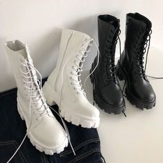 Winter Boots Women Fashion, Παπούτσια Nike Free, Chunky Combat Boots, Platform Boots Women, White Ankle Boots, Buy Boots, Leather Biker Boots, Lace Up Combat Boots, Boots Women Fashion