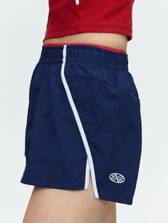 Composition : 100% NylonColor : NAVY_S,NAVY_MCountry of Origin : Republic of Korea Sporty Navy Bottoms With Built-in Shorts, Navy Nylon Short Bottoms, Navy Nylon Shorts, Navy Moisture-wicking Shorts For Summer, Navy Nylon Bottoms For Outdoor, Navy Nylon Shorts For Summer, Blue Sporty Athletic Shorts For Outdoor, Navy Moisture-wicking Shorts, Navy Athleisure Bottoms For Outdoor