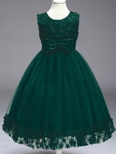 Dark Green Flower Girl Dresses, Emerald Flower Girl Dress, Emerald Green Flower Girl Dress, Alaskan Wedding, Spring Formal Dresses, Tulle Overlay Skirt, Green Flower Girl Dresses, Green Dress Outfit, Girl Green Dress