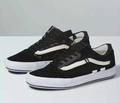 We have US MEN SIZE 6.5 & 7.5 PLEASE SPECIFY YOUR DESIRED SIZE WHEN PURCHASE!!! THANKS Vans Old Skool Cap Skate Sneakers Low Top Shoes Black/White US MEN 7.5/ WOMEN 9. Shipped with USPS Priority Mail. Vans brand 100% Authentic new without box, we ship without the box to save little in Shipping cost as we offer FREE FAST SHIPPING in most of the items. If you need the Box we can ship it for $15 dls extra. The box could be missing the lid because most of them are final sales in Stores. Shoes ar Mens Vans Shoes, Us Man, Old Skool, Vans Old Skool, Vans Old Skool Sneaker, Vans Shoes, Top Shoes, Vans Sneaker, Black Shoes