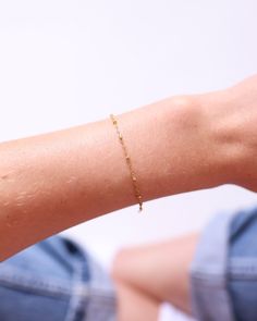 Introducing the Aria Chain Bracelet, a lightweight and delicate accessory designed to capture your heart. Available in 14K gold filled or sterling silver options, this bracelet combines elegance and charm effortlessly. With size options of 6.5", 7.5", and 8.5", you can find the perfect fit to adorn your wrist and embrace its cute and feminine allure. This bracelet does not come with an extender, please size up if you are in between sizes. Spoon Rings, Gem Ring, Handmade Shop, Ring Necklace, Charm Jewelry, Chain Bracelet, Custom Jewelry, Anklets, Accessories Design