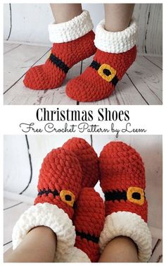 crocheted christmas shoes with santa claus's face on the front and bottom