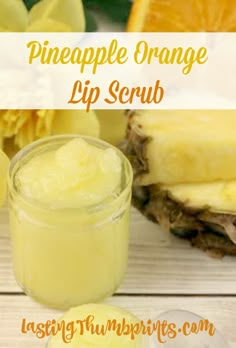 Homemade Lip Scrub, Diy Lip Scrub, Diy Scrubs, Diy Sugar Scrub Recipe, Peppermint Sugar Scrubs, Lip Scrub Recipe, Lip Scrub Homemade, Body Scrub Recipe, Sugar Scrub Homemade