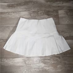 Brand New White Mini Skirt Chic Mini Hem Pleated Skirt, Chic Mini Hem Pleated Skirt For Summer, Chic Mini Hem Pleated Summer Skirt, Chic Summer Pleated Skirt With Mini Hem, Chic Summer Pleated Mini Skirt, Elegant Mini Tennis Skirt For Summer, Elegant Flared Tennis Skirt For Summer, Chic Fitted Tennis Skirt For Spring, Chic Fitted Pleated Mini Skirt