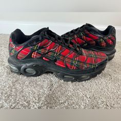 These Amazing Shoes Are Not Brand New With Box, But Next Best Thing! The Shoes Are Amazing And This Is A Great Deal On Women’s Size 7.5! Sneaker Shoes Women, Air Max Plus Tn, Nike Tn, Amazing Shoes, Nike Air Max Plus, Air Max Plus, Sneaker Shoes, Tartan Plaid, Black Sneaker