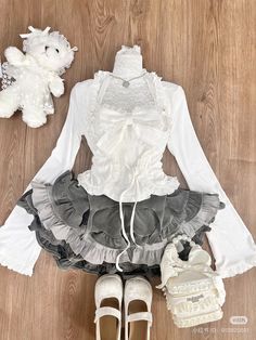 Kawaii Winter Outfits, Boba Story, Dress With Shoes, Clothes Makeover, Kawaii Winter, Cute Cooking, Shoujo Girl, Kawaii Outfit Ideas, Basic Clothes