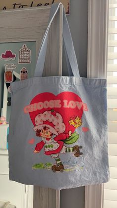 Tote Bag Inspo Aesthetic, Summer Tote Bag Design, Aesthetic Tote Bag Design, Strawberry Tote Bag, Tote Bad, Aesthetic Summer Beach, Stationary Bag, Canvas Bag Diy