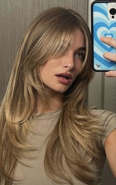 Long Straight Hair With Bangs And Layers, Grad Hair, Haircut Selfie, Photo Hijab, Cute Hairstyle, Bangs With Medium Hair, Hairstyles For Layered Hair, Blonde Hair Inspiration, Hijab Girl