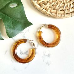 Amber Brown Acrylic Tortoiseshell Earrings Gold Hoop Bohemian Jewelry Gift New Brand New See Pictures For Measurements! Zinc Alloy Material Even Prettier In Person, Perfect For Casual Or Special / Formal Occasions I Love To Bundle! Contact Me For Bundle Pricing Before Purchase! Inventory Bin 8 Rhinestone Bling Cute Nature Stud Small Dainty Formal Wedding Birthday Party Gift Festival Spring Summer 2024 Trends Trendy Casual Statement Fashion Cocktail Jewel Chandelier Elegant Anthropologie Baubleba Chic Summer Hoop Earrings For Gift, Elegant Small Hoop Brown Earrings, Chic Summer Hoop Earrings As A Gift, Elegant Small Brown Hoop Earrings, Vintage Gold Hoop Earrings For Summer, Brown Small Hoop Earrings As Gift, Chic Hoop Earrings For Beach, Chic Round Summer Jewelry, Brown Hoop Jewelry For Summer