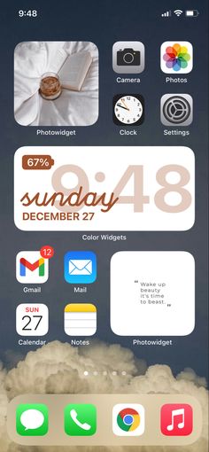 an iphone screen showing the calendar and icons for sunday, december 28 on it's display