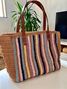 Raffia bag with leather handles inner pocket Raffia Bag, Leather Handles, Leather Handle, Purses And Handbags, Shoulder Bags, Beauty Book, Art Collection, Handles, Spain