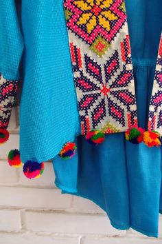 bohemian clotheshippie clotheshippie blouseresort image 6 Colourful Cross Stitch, Festival Clothes, Hippie Blouse, Bohemian Kimono, Boho Layering, Shrugs And Boleros, Hippie Clothes, Bohemian Blouses, Folk Embroidery