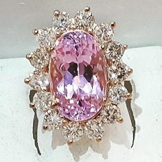 Pink Kunzite And Diamond Engagement Ring 19 Carats White Gold 14k Kunzite Jewelry, Womens Wedding Ring Sets, Colored Rings, Kunzite Ring, Makeup Shopping, Pink Luxury, Pink Kunzite, Precious Rings, Stones Jewelry