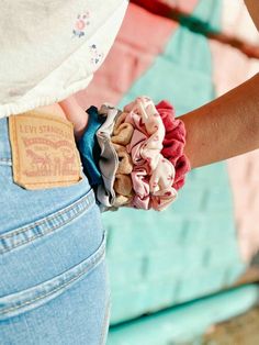 Scrunchie Organization, Scrunchies Diy, Handmade Scrunchie, Velvet Scrunchie, Colorful Hair, Hair Scrunchies, Diy Hair Accessories, Scrunchie Hairstyles