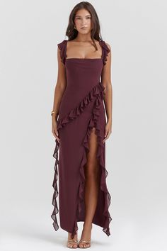 Stylish Maxi Dress, Dream Style, Split Dress, Ruffled Maxi Dress, Sweetheart Neck, Club Dresses, Asymmetrical Dress, Chic Dress, Thigh High