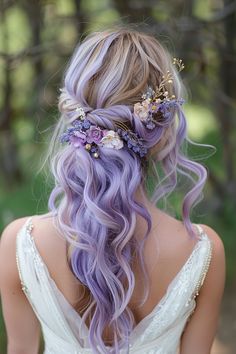 54+ Lovely Lavender Hair Ideas Wedding Hairstyles Colored Hair, Lavender Hair Piece, Floral Prom Hair, Purple Hair Bride, Faerie Hairstyles, Lavender Hairstyles, Lavender Wedding Hair, Purple Hair Styles