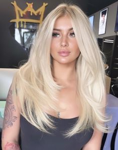 Full Blonde Hair Color Ideas, Creamy Butter Blonde Hair, Global Blonde Hair, Platinum Blonde Hair With Dark Roots, Long Bleach Blonde Hair, Blonde Hair On Mexican Women, Full Blonde Hair, Barbie Blonde Hair, Cream Blonde Hair