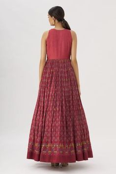 Shop for Label : Anushree Maroon Block Print Silk Gown for Women Online at Aza Fashions Label Anushree, Gown For Women, Printed Gowns, Embroidered Bodice, Silk Gown, Embroidered Neckline, Gowns Online, Fabric Silk, Floral Motifs