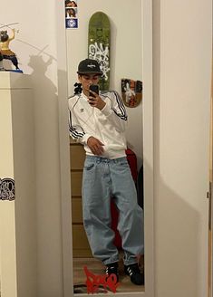 Baggie Jeans Outfit, Baggy Jeans Outfits, Camisa Barcelona, Baggy Jeans Outfit, Streetwear Fits, Street Style Outfits Men, Guys Clothing Styles, Jeans Outfits, Mens Outfit Inspiration