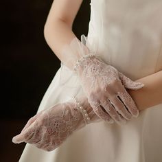 #duntery #weddinggloves #lacegloves #bridalgloves Bride Gloves, White Lace Gloves, Floral Gloves, Pearl Decorations, Lace Bride, Wedding Gloves, Bridal Gloves, Lace Gloves, Pearl And Lace