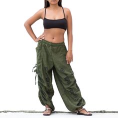 "🍁Discover the magic of Thaluta! www.thaluta.com 100% Cotton Unisex harem pants for men and women Elastic waistband and drawstring allows the pants to fit most sizes. Measurements: Best for US 4-12 / S-L Waist: 26\" to 39\" Hips:  up to 45\" Total length:  39\" 🐱Clothing with a Purpose - We donate 10% of each order to help Thailand's street cats." Boho Yoga Pants, Yoga Harem Pants, Street Cats, Boho Yoga, Yoga Pants With Pockets, Harem Pants Women, Yoga Dance, Scarf Women Fashion, Boho Pants