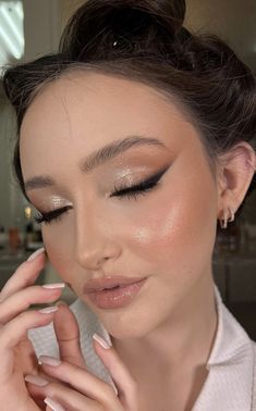 Machiaj Smokey Eyes, Dag Make Up, Elegantes Makeup, Mekap Mata, Classy Makeup, Glam Wedding Makeup, Makeup Pengantin, Engagement Makeup, Prom Eye Makeup