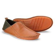 These leather slippers are made for comfort indoors, but manage quick trips outdoors when the day insists. Indoor Outdoor Slippers, Olive Tan, Outdoor Slippers, Fly Shop, Fly Rods, Leather Slippers, Outdoor Woman, Outdoor Apparel, Dog Bed