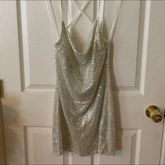 Nwt Sequin White Dress Sequin White Dress, White Sequin Dress, Dress H&m, Xs Dresses, H M Dresses, Hm Dress, White Silver, Dresses Xs, Sequin Dress